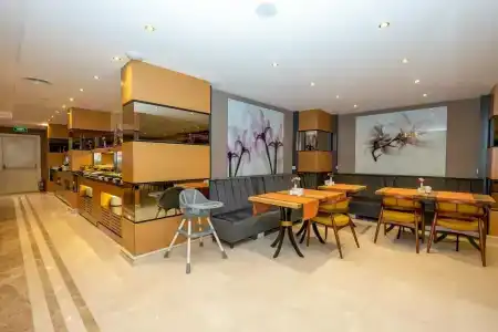 Freya Luxury - 35