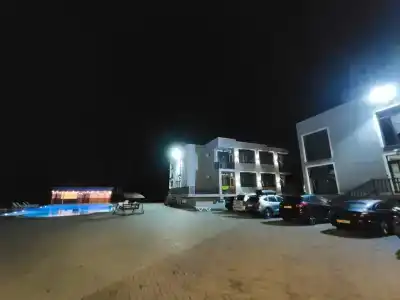 Dom s basseynom - 6
