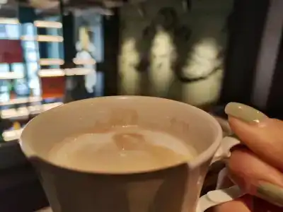 Orient Occident Istanbul, Autograph Collection - 17