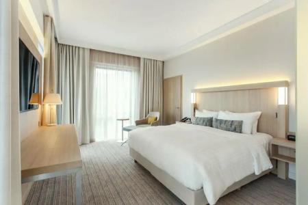 Courtyard by Marriott Vilnius City Center - 2