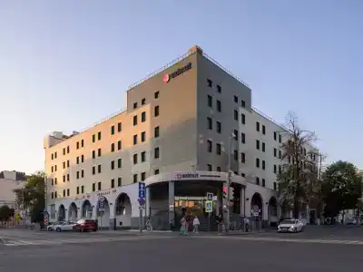 AZIMUT Bauman Kazan 3* - 4