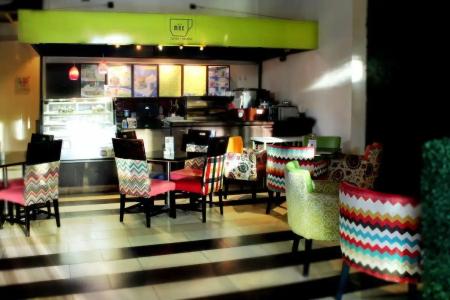 MaxOneHotels.com at Sabang - 98