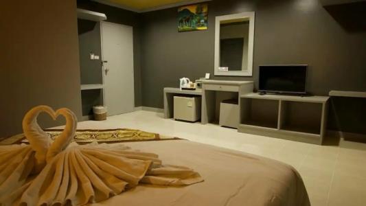 The Little Moon Residence - 19