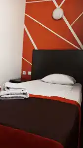 Viktoria - ZURO  - 35