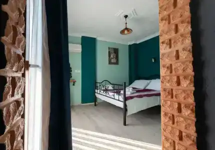 Rebetika & Bistro - 6