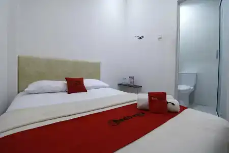 RedDoorz Plus @ Kapuk Business Park - 89