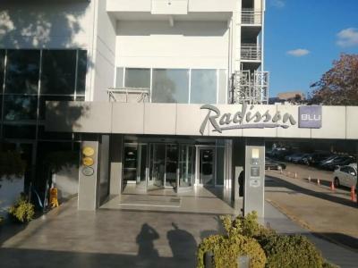 Radisson Blu, - 72