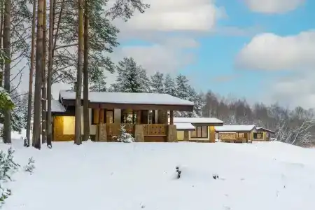 Glintwood Recreation Center - 1