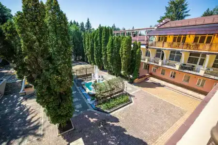 Sanatoriy Tsentrosoyuz Kislovodsk - 44