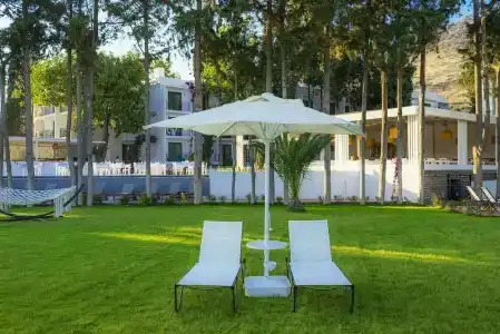 Liv By Bellazure - 6