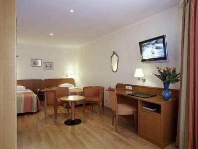 Perrin - Former Carlton - 29