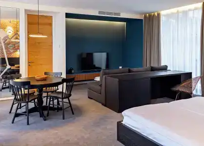 Dilijani Tun & Restaurant - 5