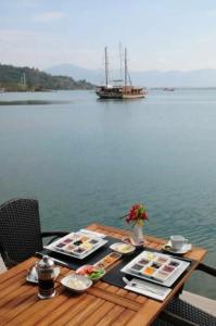 Marina Boutique - 33