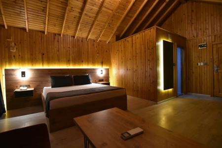 Sandal Otel - 81