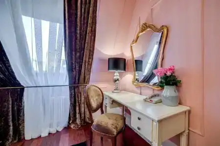 DOM Boutique by Authentics - 49