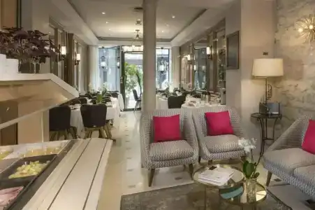 Dauphine Saint Germain - 18