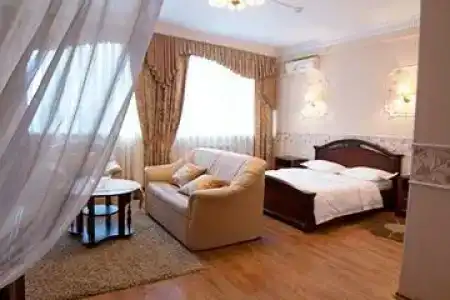 на Набережной - 94