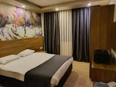 GOLDEN WORLD SUITE - 46