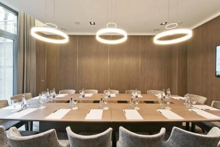 Congress Avenue - 24