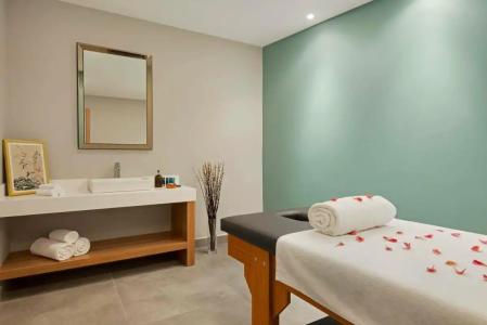 The Hera Platinum - 32