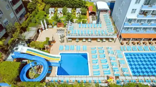 Club Big Blue Suit - All Inclusive - 60