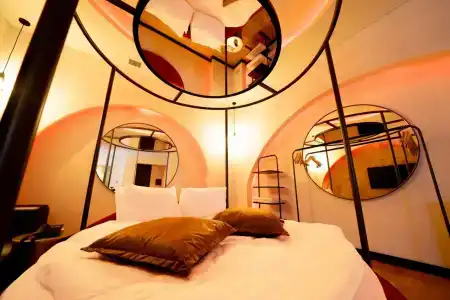 Selectum Luxury Door'a - 25