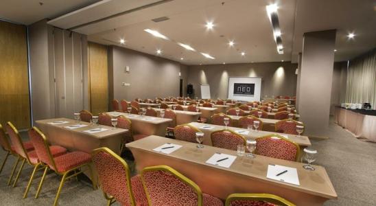 Neo Tendean Jakarta by Aston - 43