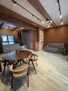 Otel Les - 84