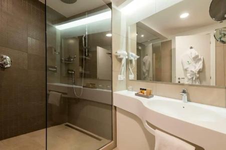 Holiday Inn Naples, an IHG - 12