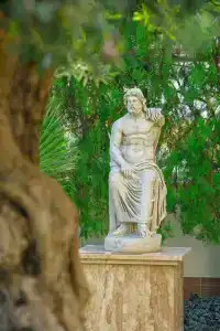 Antique Roman Palace - 75