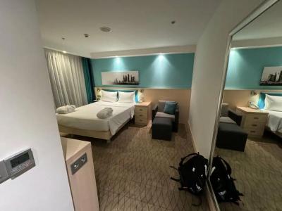 Hampton by Hilton Strogino - 13