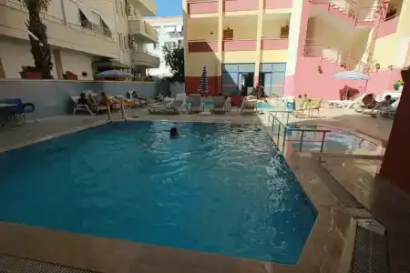 Elegant Baronessa Apart - 6