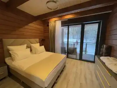 Otel Les - 2