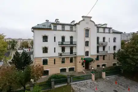 Губернский - 38