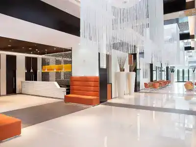 Ibis One Central - 8