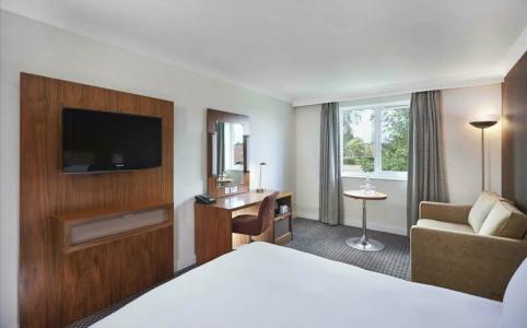 DoubleTree by Hilton Bristol North - 63