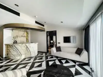 Charisma de Luxe - 67