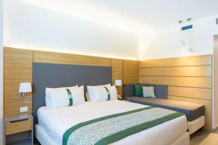 Holiday Inn Naples, an IHG - 9