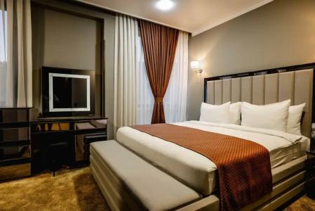Gori Inn - 1