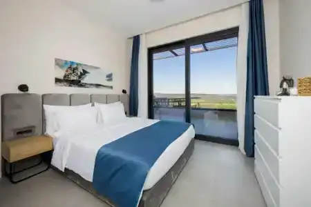 Royal Blue Resort & Residences - 40