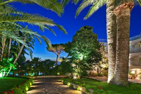 Grand Riviera - 25