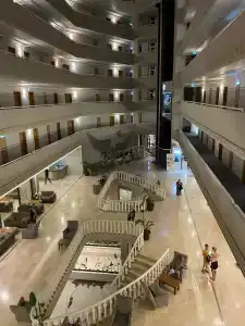 Ladonias Adakule	 - 4