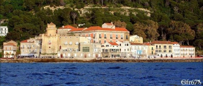La Marina - 1