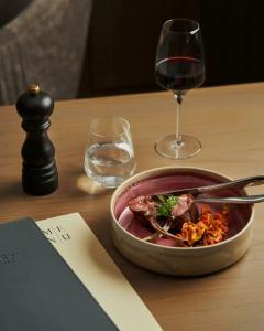 CALVARY & Restaurant Vilnius - 43