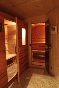 Cosmopolitan & Wellness - 47