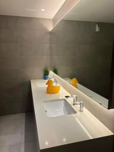 Rove Trade Centre - 65