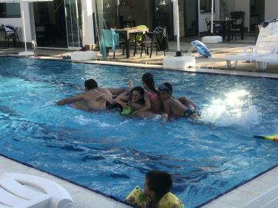 Oyster Boutique - 43