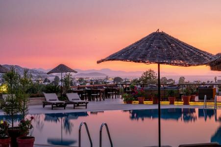 4Reasons + Bistro | 12+ - 46