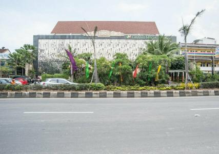 Grand Mega Resort & Spa Bali - 8