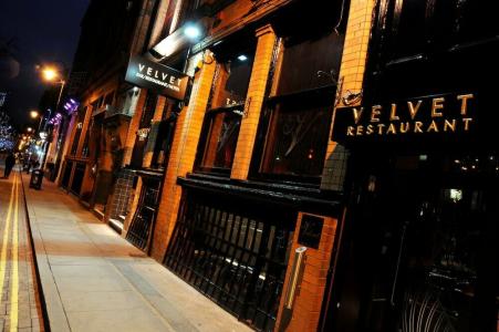 Velvet - 14